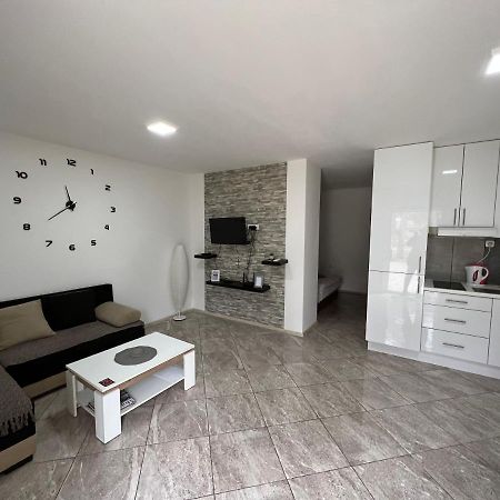 Aurora Apartment Sombor Exteriör bild